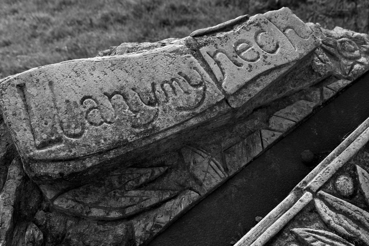 The Cross Keys Hotel Llanymynech Esterno foto