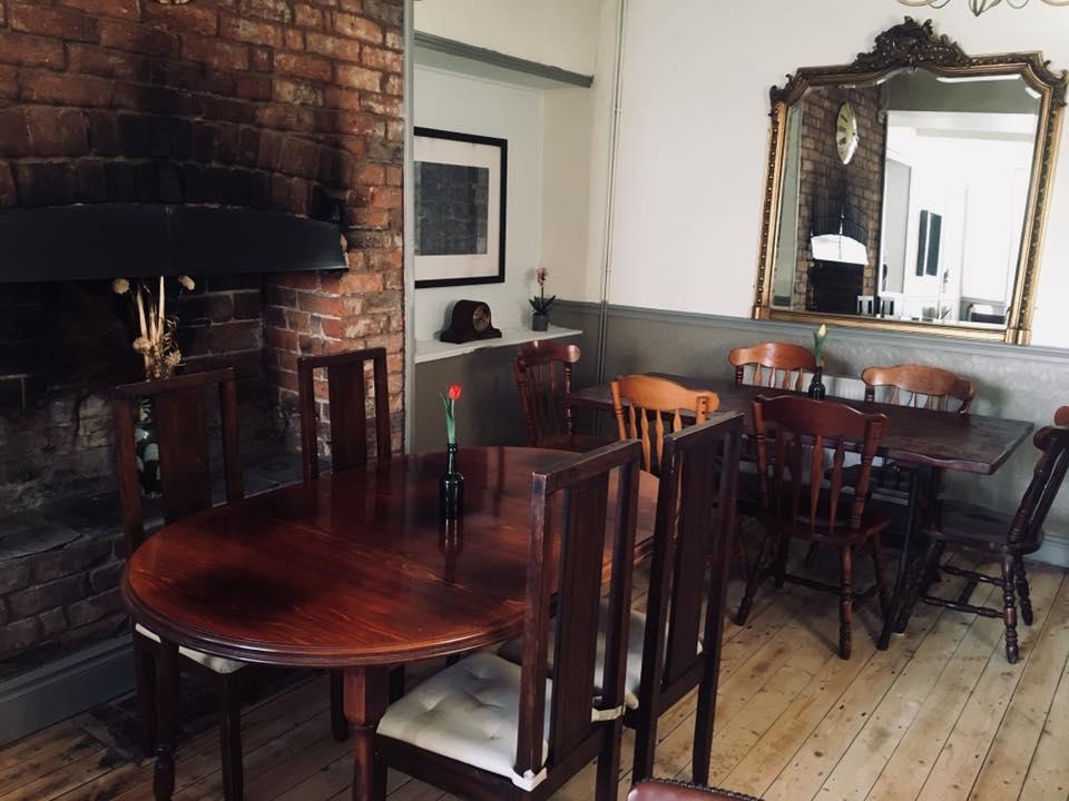 The Cross Keys Hotel Llanymynech Esterno foto