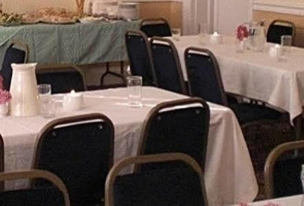 The Cross Keys Hotel Llanymynech Esterno foto